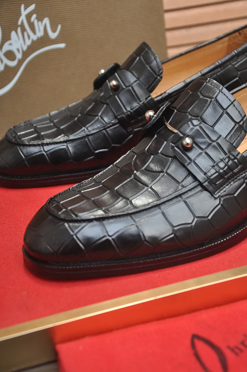 Men's shoes 💰620💶 [Chrstian Loubotin] Red-soled shoes 💋Original mold opening, the highest version on the market, purely handmade ➕Imported cowhide uppers, first-layer water-dyed cowhide lining! Original EU high-gloss outsole. 38 to 45 (45 customized)